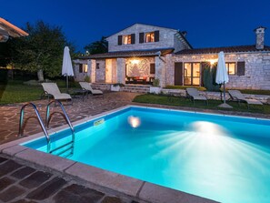 Villa | Pool