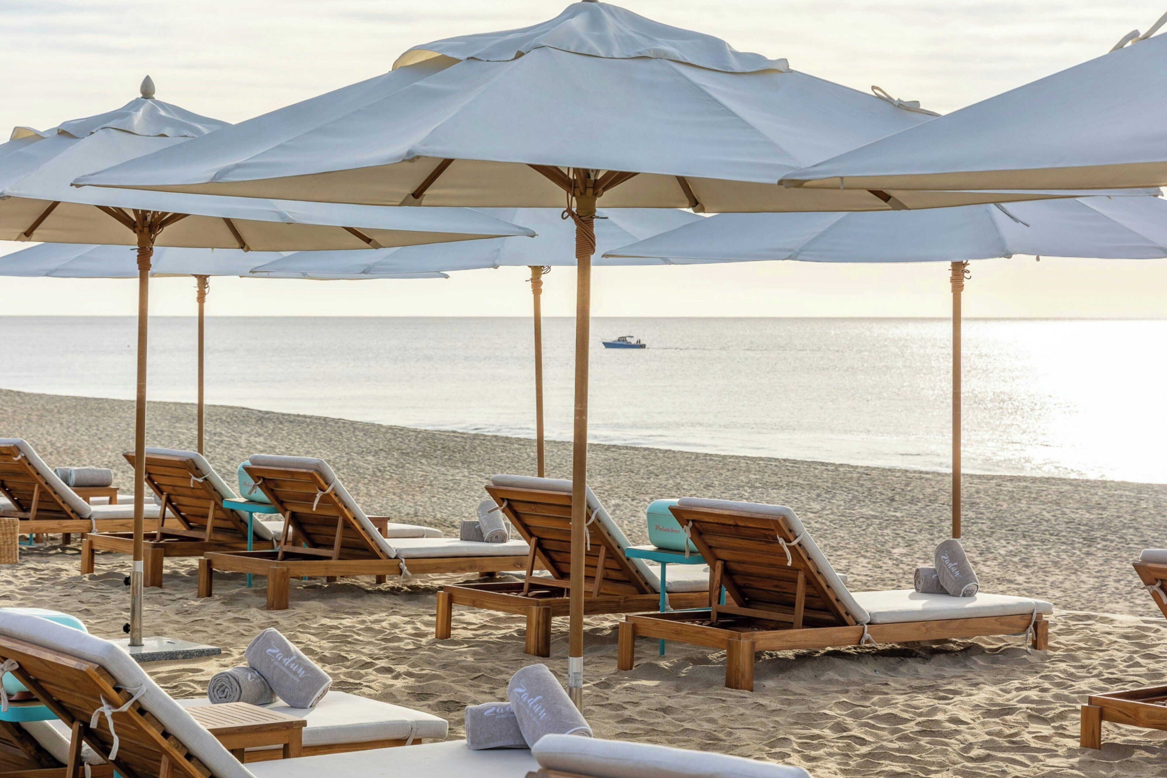 Playa privada, bar en la playa