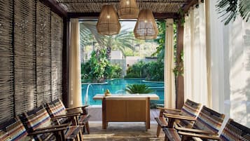 Espace de soins pour les couples, sauna, bain Ă remous, hammam