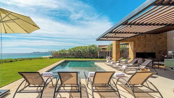 Room, 6 Bedrooms, Private Pool, Ocean View | View from room