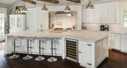 Luxury Family Home / Retreat Center on Great Pond