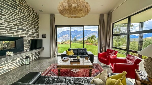 Téléviseur connecté, Netflix, services de diffusion en continu, bureau