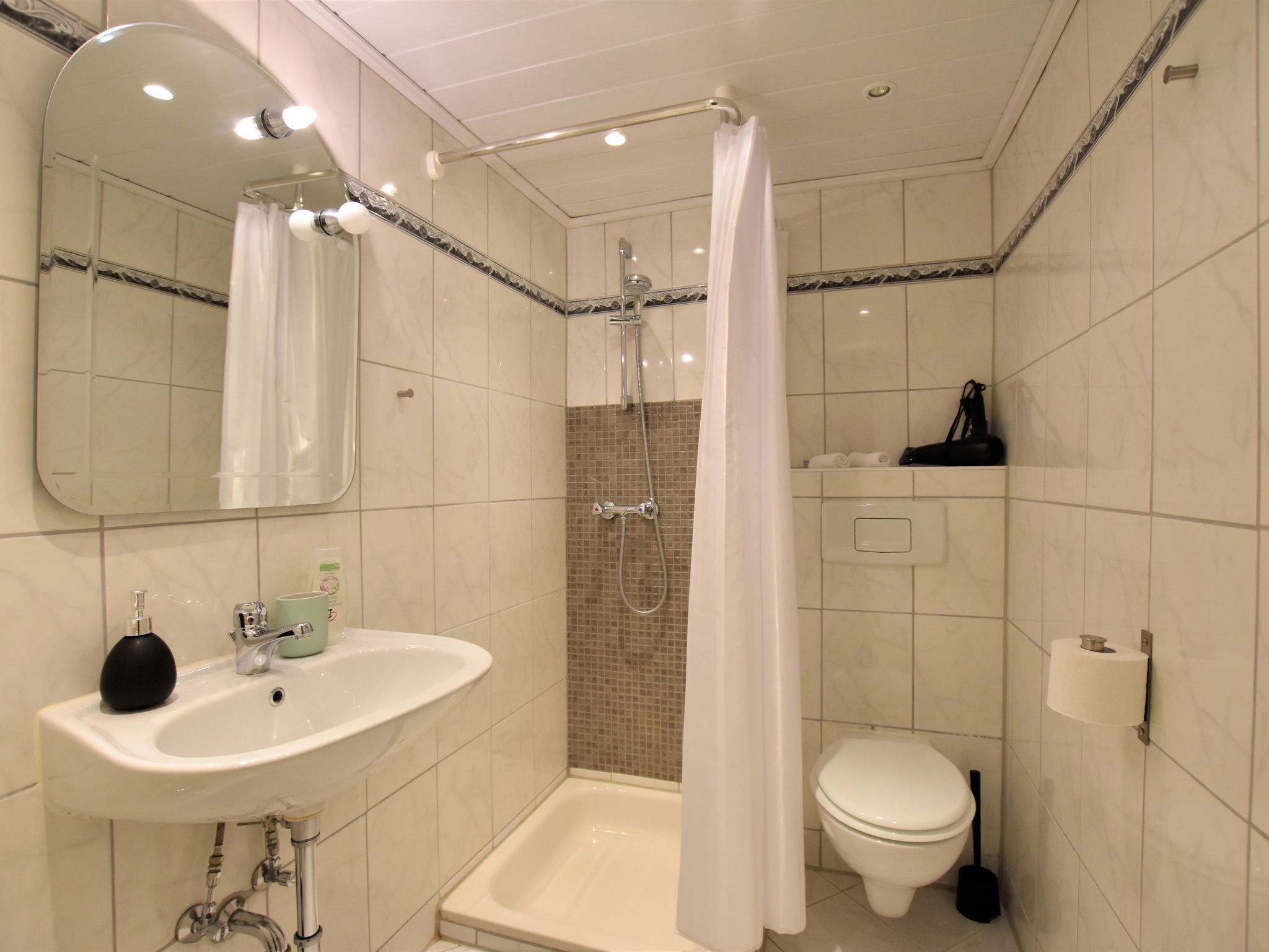 Dusche, Haartrockner