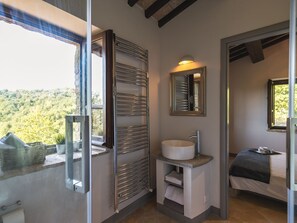 Villa | Bathroom - Splendid Villa in Preggio With Swimming Pool (Umbertide)