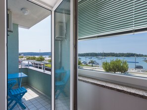 Balcony - Cosy Apartment in Medulin With Sea View (Medulin)