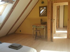 Ferienhaus | 2 Schlafzimmer, individuell eingerichtet, Bügeleisen/Bügelbrett