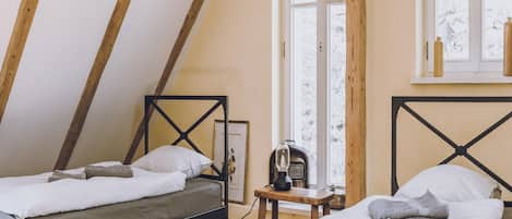House | 2 bedrooms, bed sheets