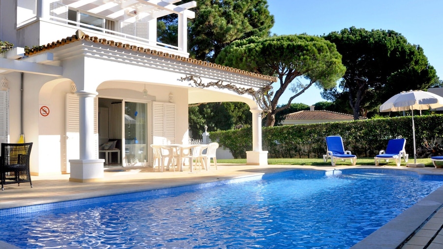 Villa Near Marina With Private Pool