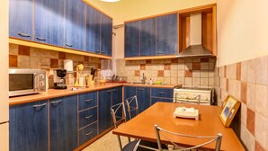 Apartment | Private kitchen | Coffee/tea maker, microwave, oven, toaster - Cozy Apartment in Athens near Aghios Ioannis Subway Station (Athens)