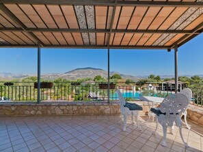 House | Dining - Holiday Home With Pool, Sicily (Castellammare del Golfo)