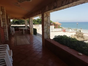 Villa | Balkon