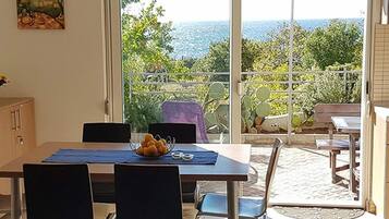 Apartment | Living room