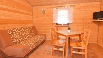Bungalow | Dining