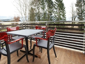 Balcony - Snug Apartment in Zell am See near Ski Slopes & Ski Bus (Zell am See)