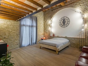 Villa | 4 chambres, ameublement unique, literie fournie