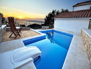 Outdoor pool - Lovely Villa With Fantastic Panoramic View, Private Swimming Pool, High Privacy (Makarska)