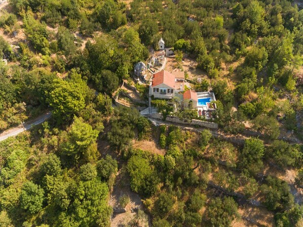 Exterior - Lovely Villa With Fantastic Panoramic View, Private Swimming Pool, High Privacy (Makarska)