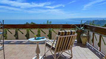 Vila | Balkon