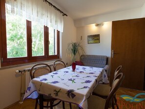 Apartment | Private kitchen - Spacious Apartment in The Croatian Islands (Malinska-Dubasnica)