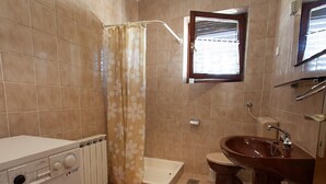 Apartment | Badezimmer