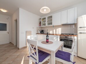 Dining - Exquisite Apartment in Kožino With Terrace (Zadar)