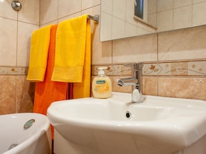 House | Bathroom | Bathtub