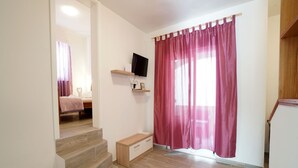 5 bedrooms, individually furnished, bed sheets - Luxurious Villa in Vir With Swimming Pool (Vir)