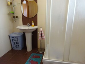 Apartment | Badezimmer