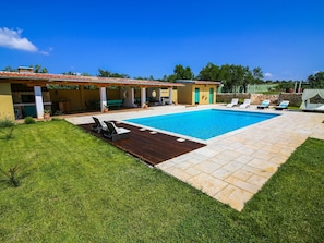 Outdoor pool - Villa With Tennis Court, Special Interiors, Sauna in Gorica (Sveti Filip i Jakov)