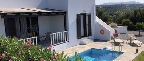 Villa | Pool | Indoor pool, outdoor pool