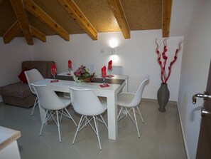 Dining - Penthouse Apartment With Teracce Spa Tub and Sea Views (Dubrovnik)