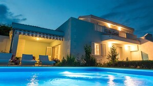Indoor pool, outdoor pool - Gorgeous Villa in Vrsi With Swimming Pool (Vrsi)