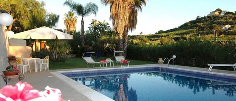 Villa | Pool | Innenpool, Außenpool