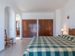 Villa | 3 bedrooms, individually furnished
