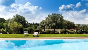 Unclassified image, 2 of 24, button - Fully Equipped Villa With Private Pool, Very Suitable for Groups (Floridia)