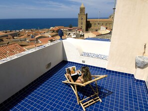 House | Balcony - Modern Holiday Home in Cefalu With Terrace (Cefalù)