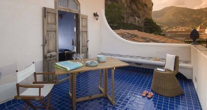 Modern Holiday Home in Cefalu With Terrace