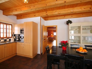 Private kitchen | Fridge, microwave, oven, dishwasher - Comfortable Villa in Vrchlabí Near Ski Area (Vrchlabi)