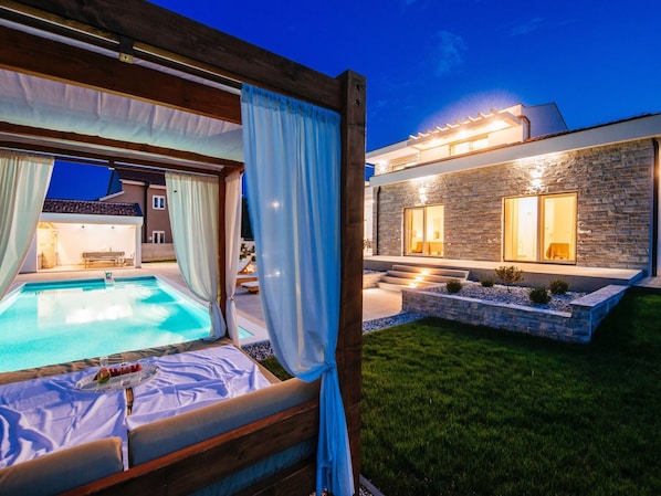 Villa | Pool