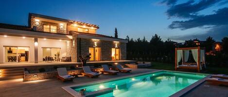 Villa | Pool