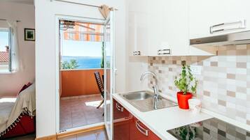 Apartment | Private kitchen