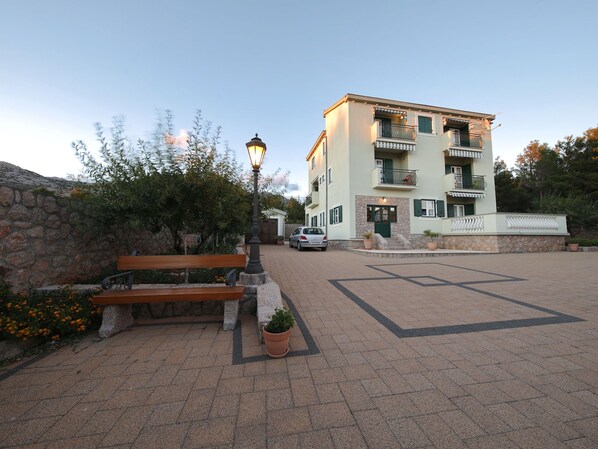 Exterior - Luxurious Apartment in Starigrad With Sauna (Starigrad)