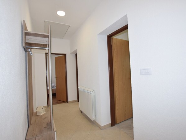 Reception - Apartment in Pula With Bbq, Parking, AC (Pula)