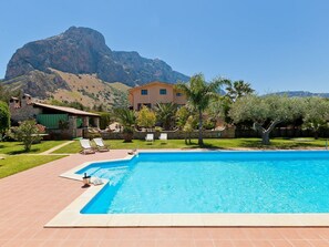 Villa | Pool