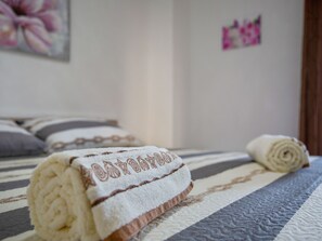 2 bedrooms, individually furnished, bed sheets
