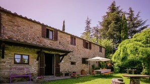 Exterior - Rustic Villa in Cortona With Swimming Pool (Cortona)