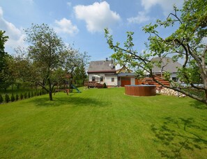 House | Garden - Holiday Home With Private Pool in Bohemian (Vrchlabi)