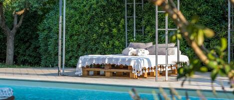 Villa | Pool | Indoor pool, outdoor pool