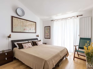 House | 3 bedrooms, individually furnished, bed sheets