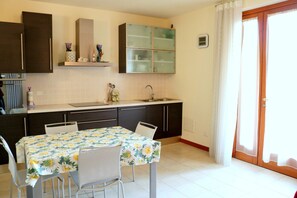 Dining - Holiday Home Lazise Near Lake Garda (Lazise)